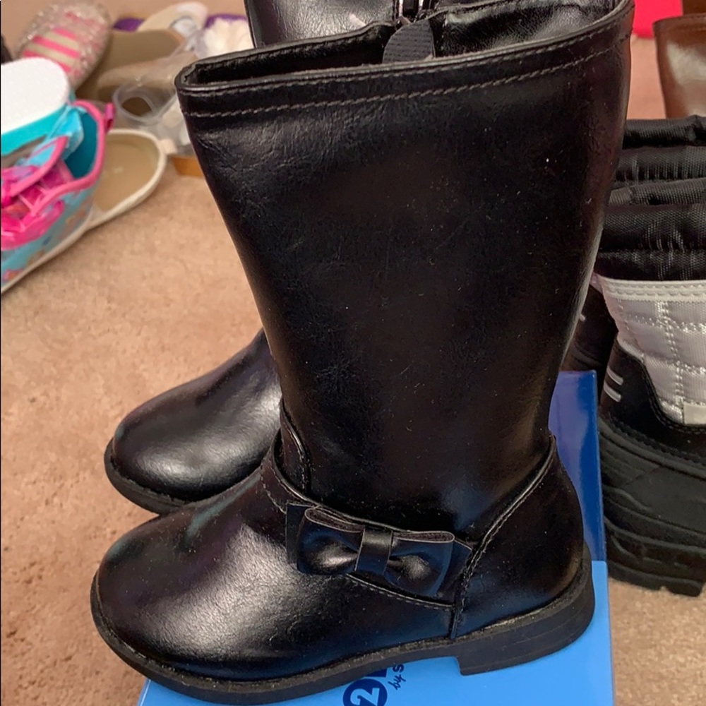 Toddler girl riding boots size 7